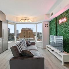 Luxurious Suite in Yorkville