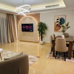 Rich CFC home 2BR with Garden