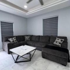 2BR Luxe Home Near Downtown Pharr