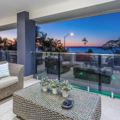 Newport Luxury House with Pool - 4 Bedrooms