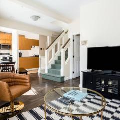 Delightful North End Apt 2BR 2BA Laundry