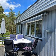 Lys og koselig hytte med flott utsikt og masse sol