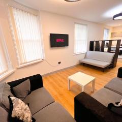 Apartment in the Heart of L1