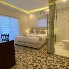 Eighth Wonders Hotel
