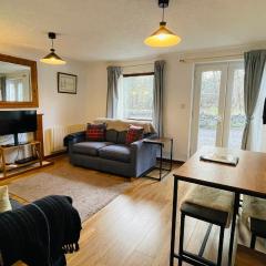 Stylish Garden Flat Near Loch Ness