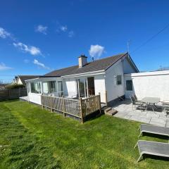 Amazing Sea Views, Short Walk to the Beach