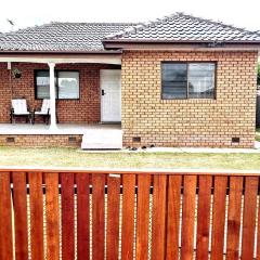 Spacious House - Sleeps 8