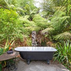 Boutique Country Retreat -Outdoor bath