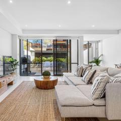 Luxury Coastal Townhouse 130m to Cottesloe Beach