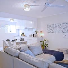 Little Gem in Peregian Beach - walking distance to beach with pool