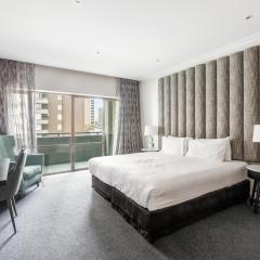 Modern Nomads Beautiful King Studio with Indoor Pool & Balcony