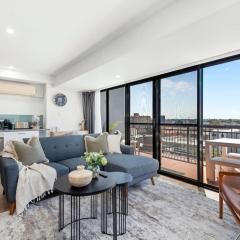 City Chic, Elegant 2BR apt
