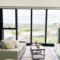Sunset Serenity 2 bedroom Apt in Olympic Park