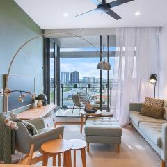 'Sage Bloom' Elegant Newstead Stay with Shared Pool