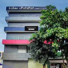 Super Townhouse Ramamurthy Nagar Formerly Navya International