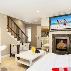 Multi-Level 2BR-Fast WiFI-Free Parking -CM-1