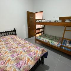 Casa vacacional de 2 pisos rodeada de naturaleza en Restrepo Meta