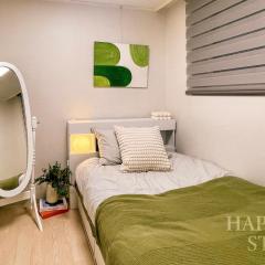 HAPPY STAY in seoul near kspo dome, #LotteTower #FreeParking #7NightsAirportPickup #GroupStay #DDP #Jongno #6PeopleAccommodation #8MinFromDunchonStation