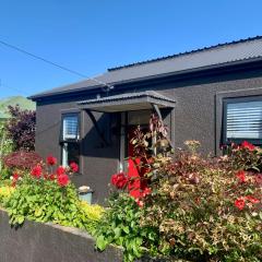 Roslyn Business Studio - 2 bedroom