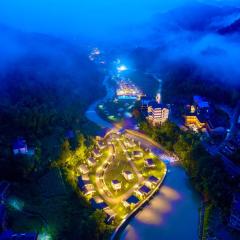 Wonderland Resort