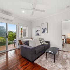 Charming 1-Bed Cottage with Garden Retreat