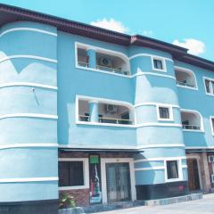Kay Luxury Suites