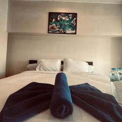 Aomsin Premium Hotel Suit Near Shoping Malls
