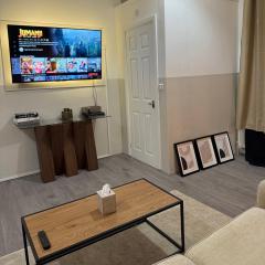 City Centre Uni area PS4 Netflix