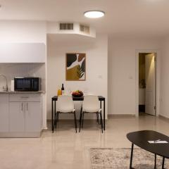 O&O Group - Budget Basement Apt Near the Beach