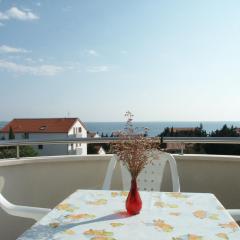 Apartments Luaniva 50m from the see