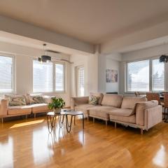 BLUE High end Apts by Eluxory