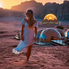 RUM SUNSET BUBBLES lUXURY CAMP