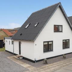 Cozy Home In Thyborøn With Wifi