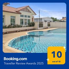 Phuket 3-Bedrooms 220 m2 Private XL-Family Villa