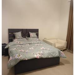 Cozy Beautiful Single Room with Balcony and Attached Washroom