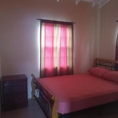 Shared space with ensuite bathroom - free pickup from Castries ports with 7 nights stay minimum required for Hewanorra International Airport