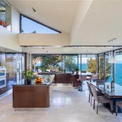 Lodge by the beach - Luxury, Beach access, Ocean views, Private chef