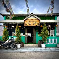 Bagheera Cafe
