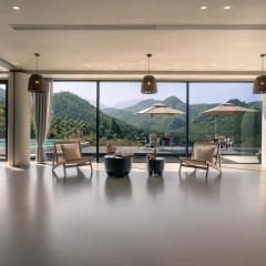 Wild Persimmon Manor Cove Mist Healing Hot Spring