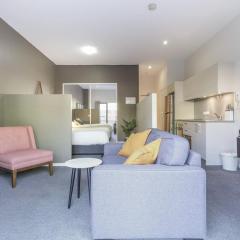 Stylish studio Apt near AIS and GIO Stadium - Hosted by Canstay
