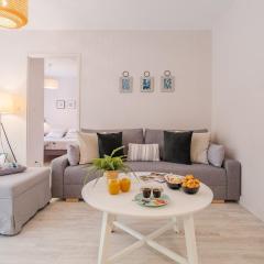 Les Capitouls - avec entrée autonome, clim neuve, jardin, parking privé & sa piscine ! -