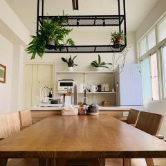 Burabura Cafe Guesthouse