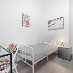 Traditional Single Room - Ideally Located at Kensington - Shared Bathroom