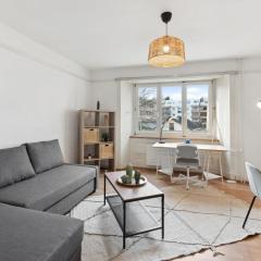 Basic 2BR Apartment with Full Kitchen