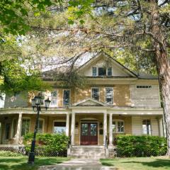 The Riter Mansion