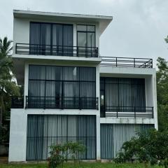 Pearl White Residency