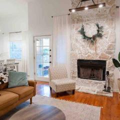 Ranch Glam Townhome with Indoor Fireplace