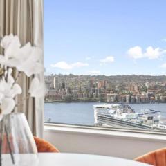 Breathtaking Harbour Bridge Views In Prime Locale