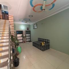 Yuvraj Guest house