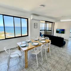 Amazing apt ocean view, 10 min Airport